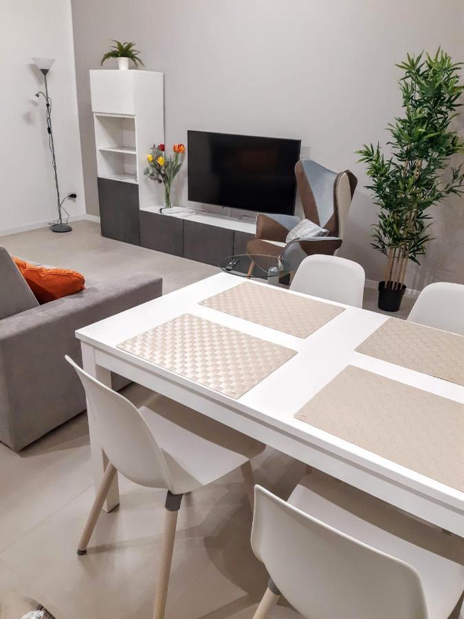 Suite Rent Milan 2 ภายนอก รูปภาพ